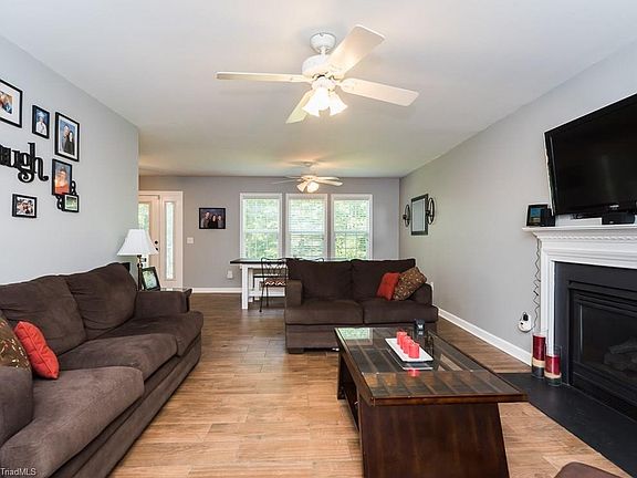 4th image of 2501 White Pine Ln