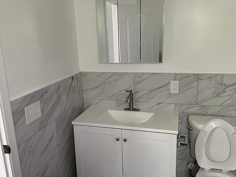 83 Sheppard Ave #3 — Photo 15