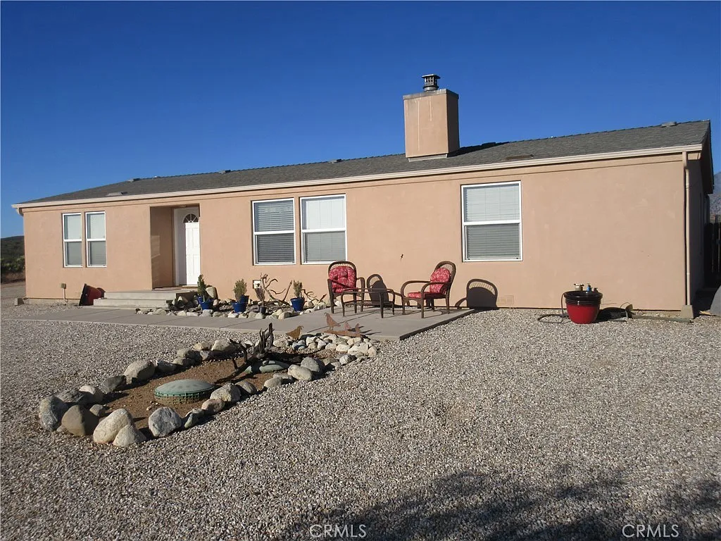 3 bed, 4418 sqft, $2,000 — Photo 1