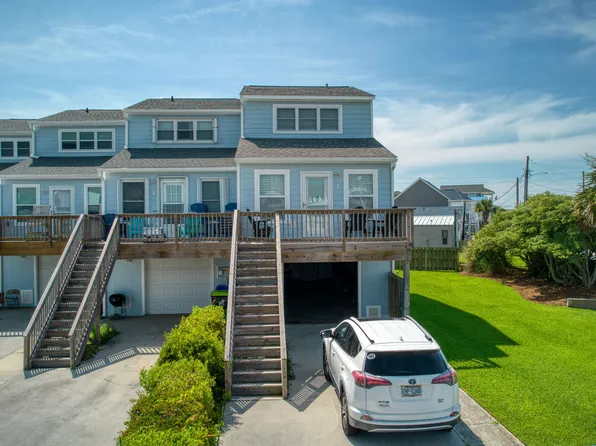 1 Bermuda Landing Place, North Topsail Beach, NC 28460