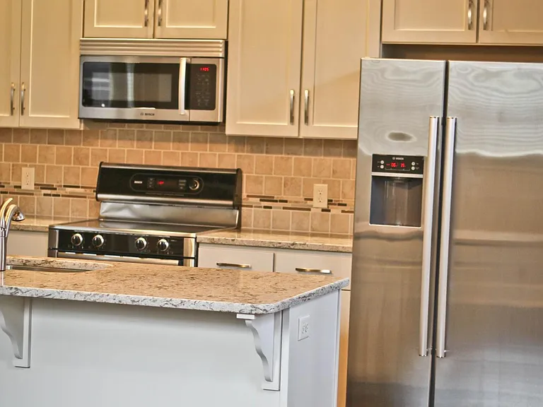 219 E King St #1 — Photo 5