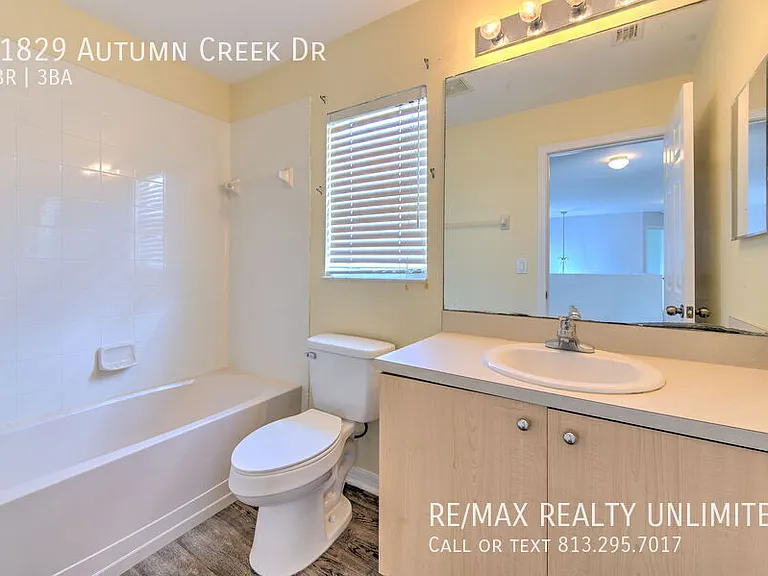 11829 Autumn Creek Dr — Photo 26