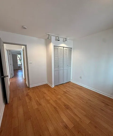 1349 N Citrus Ave — Photo 11