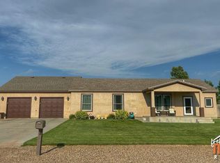 102 Kristi Ln, Holcomb, KS 67851