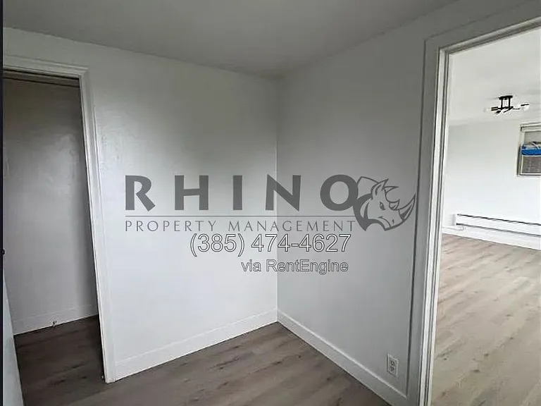 615 E Grand St #1 — Photo 7
