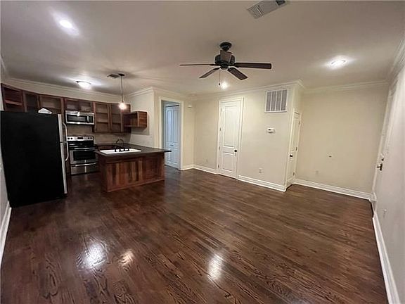 3rd image of 2635 Valence St