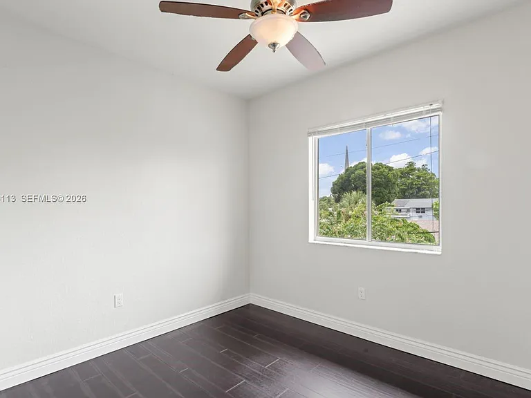 1110 NE 1st Ave #1110 — Photo 22