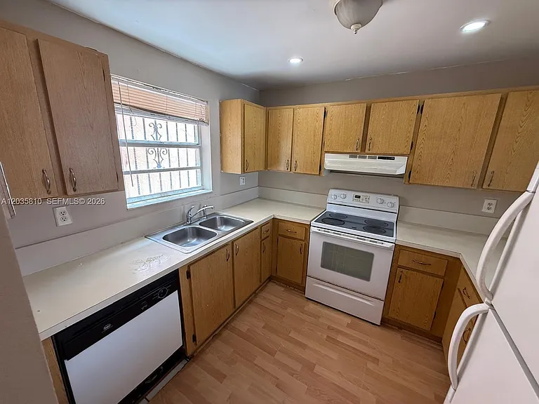 6175 W 20th Ave #210 — Photo 4