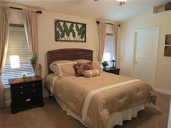 4th image of 1107 Sabine Ln