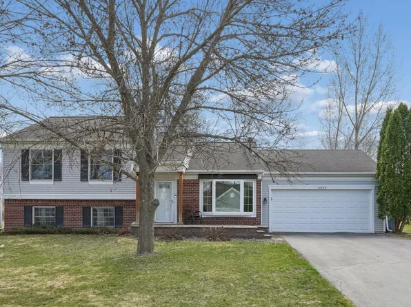 17352 Homestead Trl, Lakeville, MN 55044