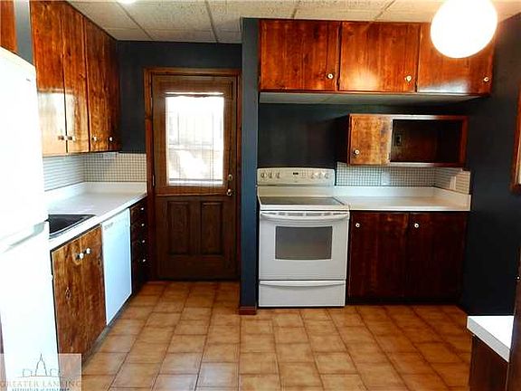 4th image of 816 Kendon Dr