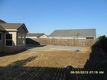 4th image of 541 Lexington Ct