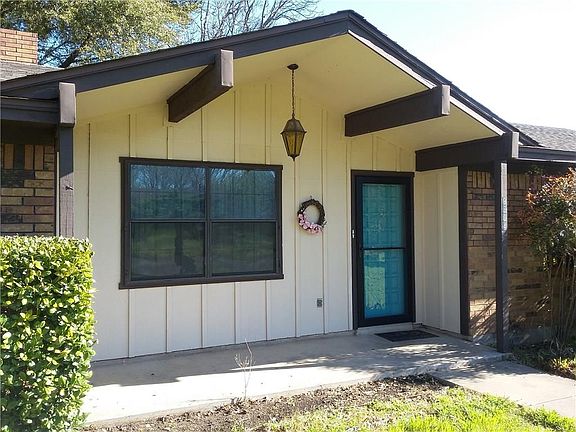 5th image of 9804 Creekside Dr