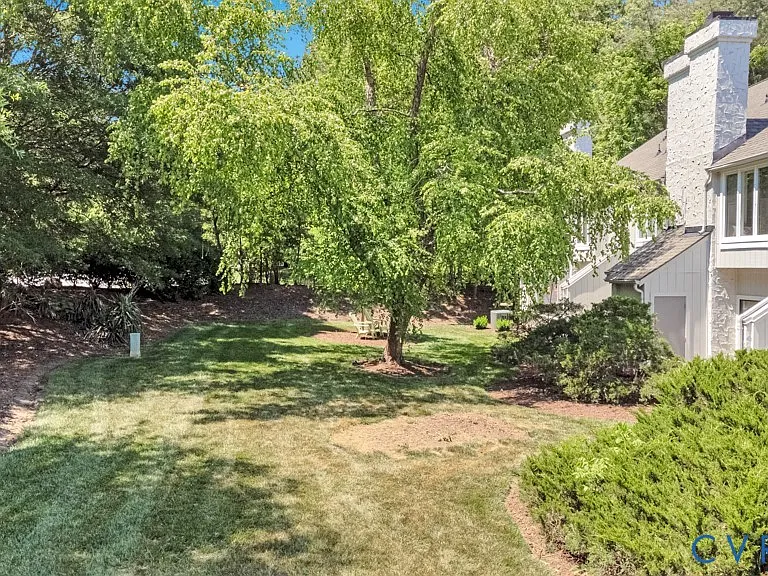 2716 Schooner Ct — Photo 27