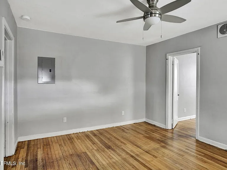 315 15th Ave N #1 — Photo 10