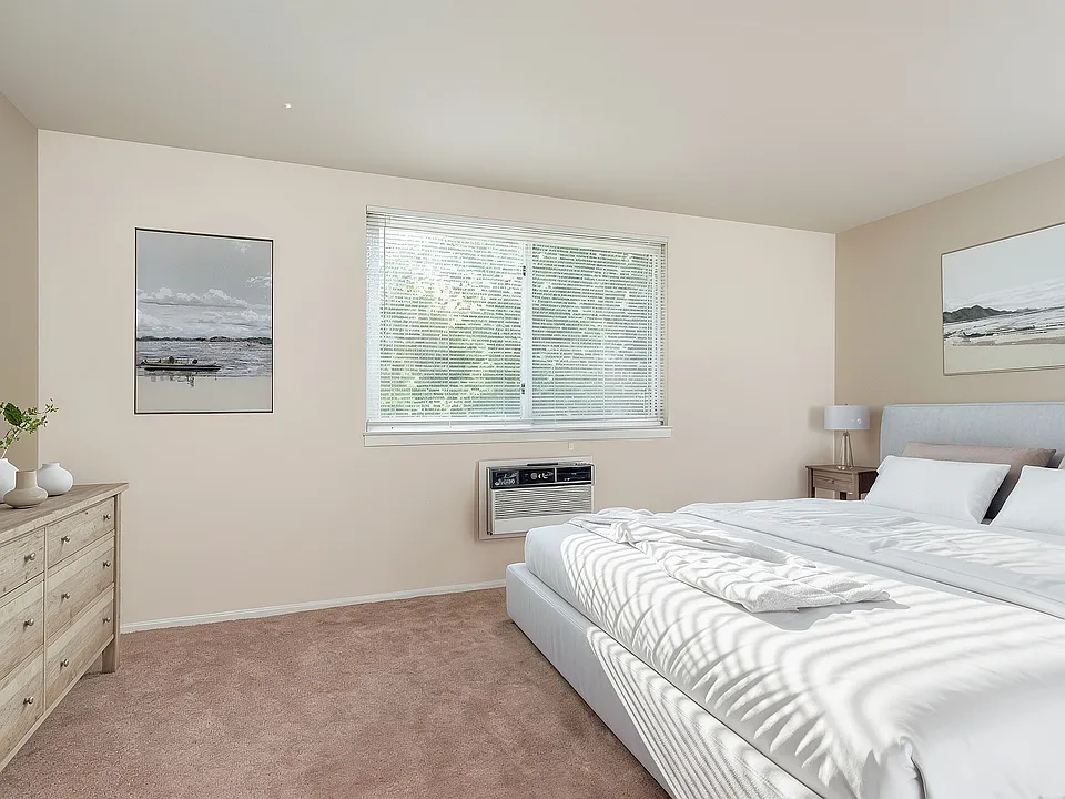 Aston Glen Bedroom
