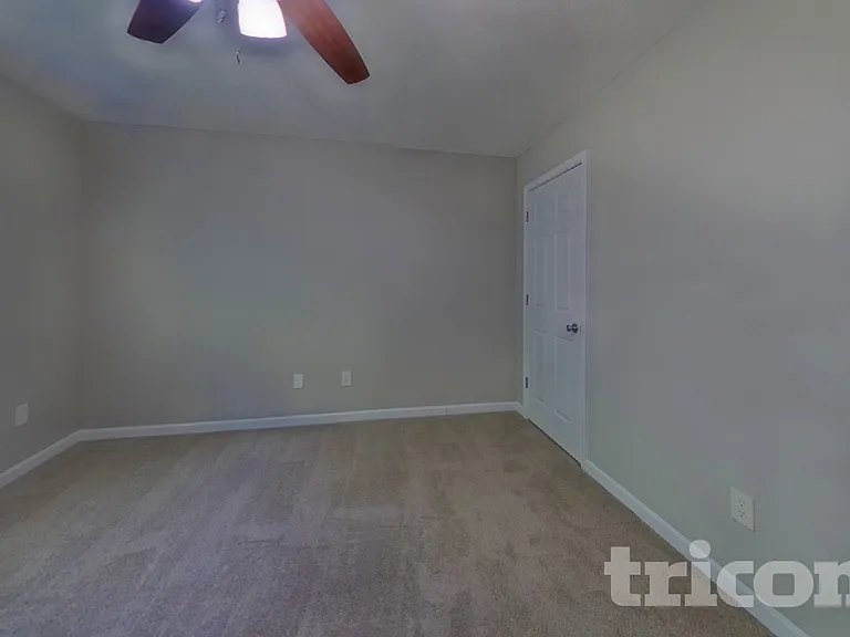 315 Avonlea Dr — Photo 14