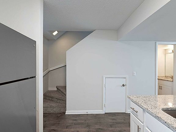 220-1301_5670_Web_Final