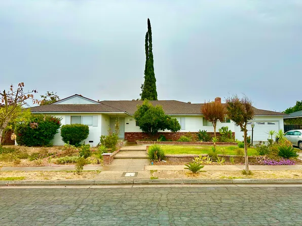 1088 E Menlo Ave, Fresno, CA 93710
