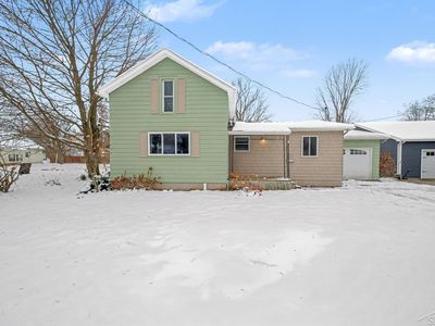 621 Lockwood St, Chesaning, MI, 48616