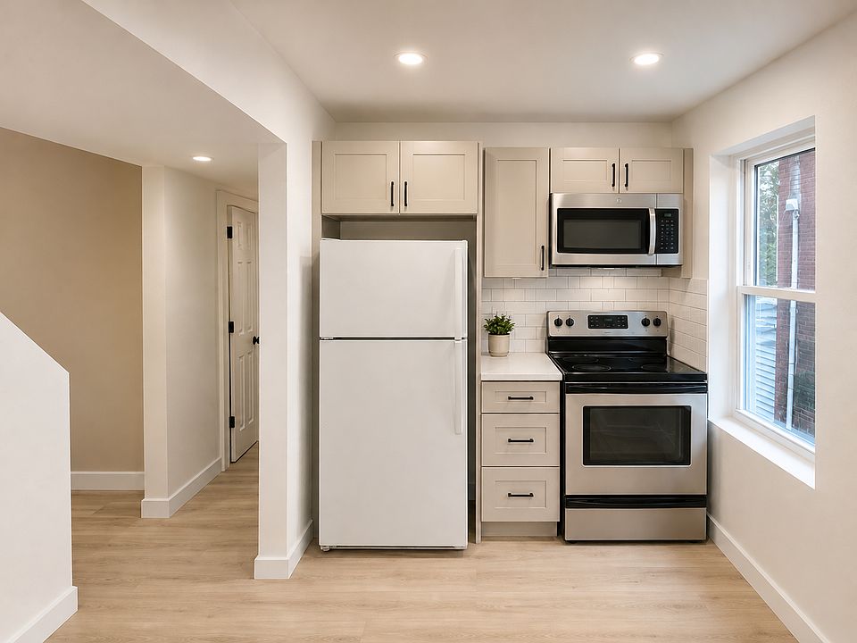 2nd image of 929-931 Brunswick Ave #3