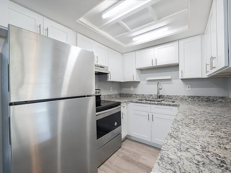6810 Park St S #10 — Photo 5