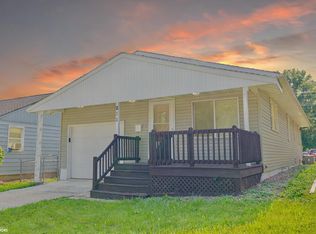 811 Curran St, Burlington, IA 52601