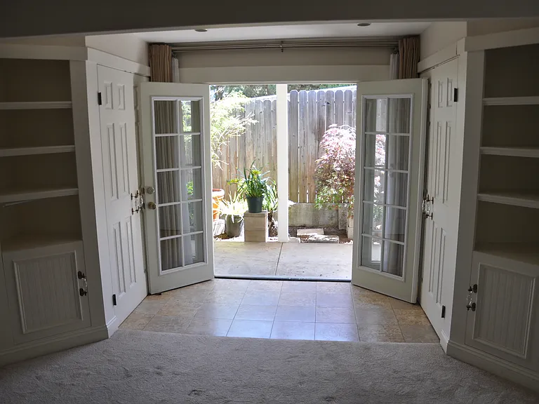Blohm Ave E — Photo 9