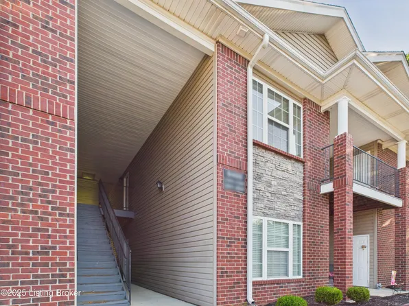9400 Clubview Dr Unit 202, Louisville, KY 40291