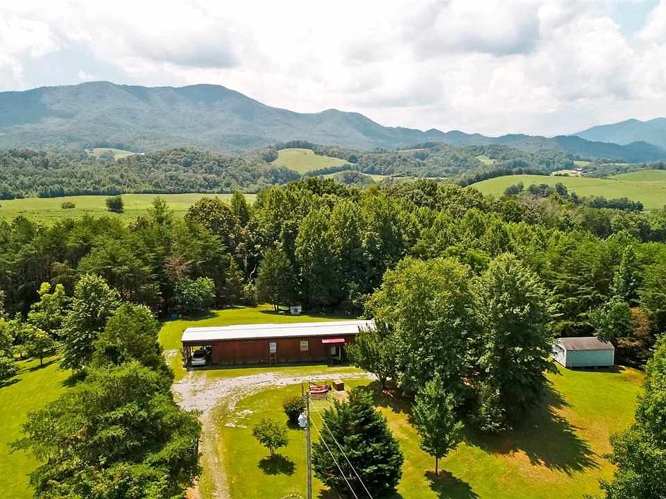 1st image of 3239 Sun Hill Way