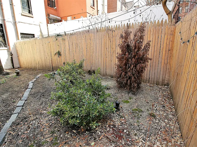 40 W 85th St #GR — Photo 15