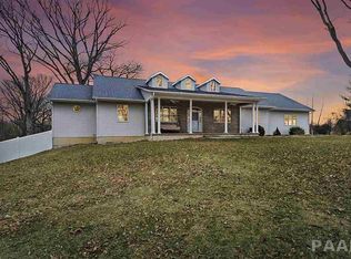 401 W Bittersweet Rd, Washington, IL 61571