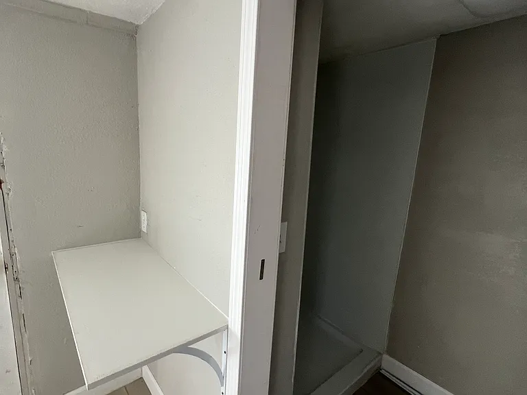 416 Tyler St — Photo 12