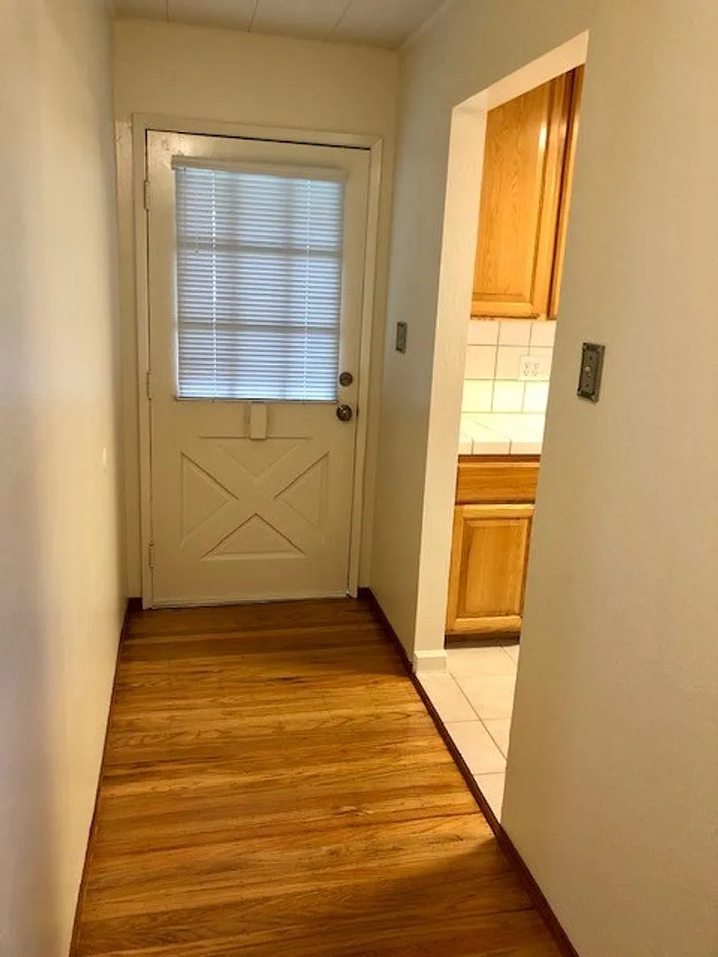 Beautiful Orangevale Home, Available Now! — Photo 3