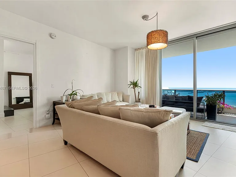 200 Biscayne Boulevard Way #4907 — Photo 2