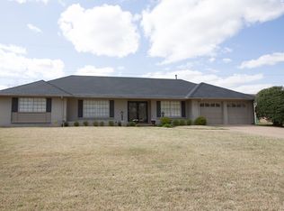 6120 S Hudson Pl, Tulsa, OK 74136