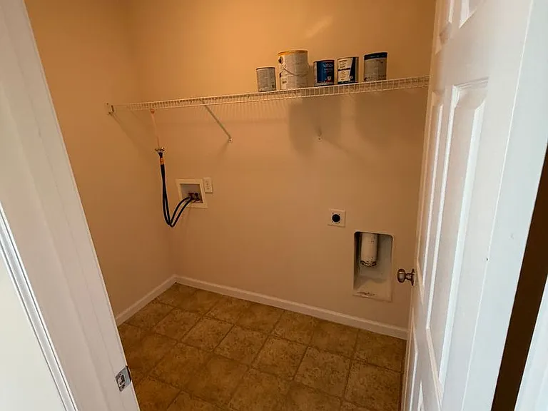 205 Apa Way — Photo 15