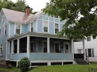 3 Van Dorn St, Saratoga Springs, NY 12866