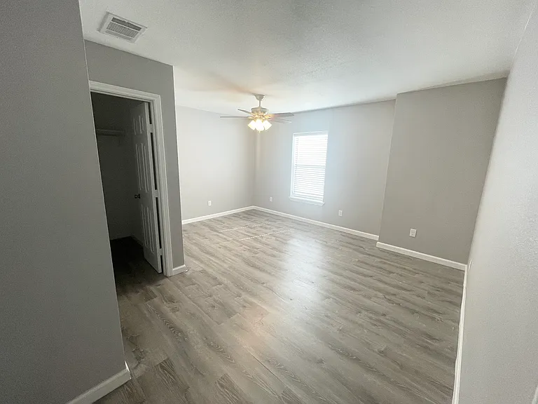 120 Ridgmar Dr #111 — Photo 11