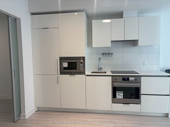 5th image of 121 Saint Patrick St #521