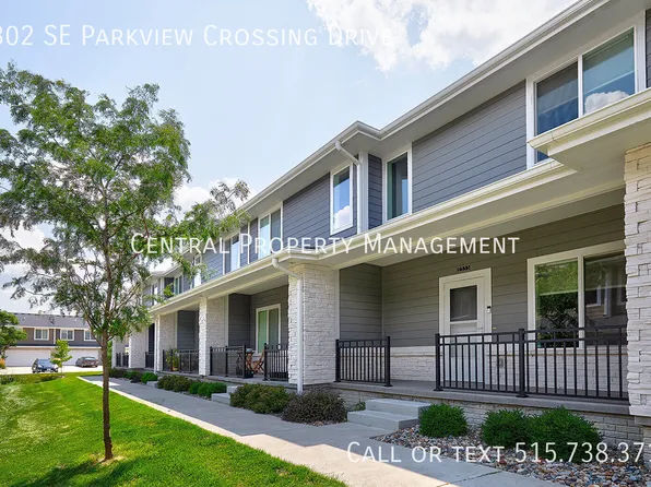 2302 SE Parkview Crossing Dr, Waukee, IA 50263