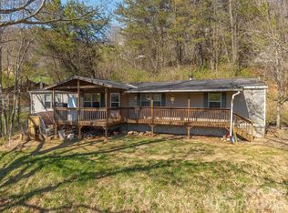 301 Matthew Ln, Canton, NC 28716