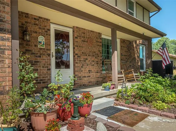 1838 S Ash St, Ottawa, KS 66067
