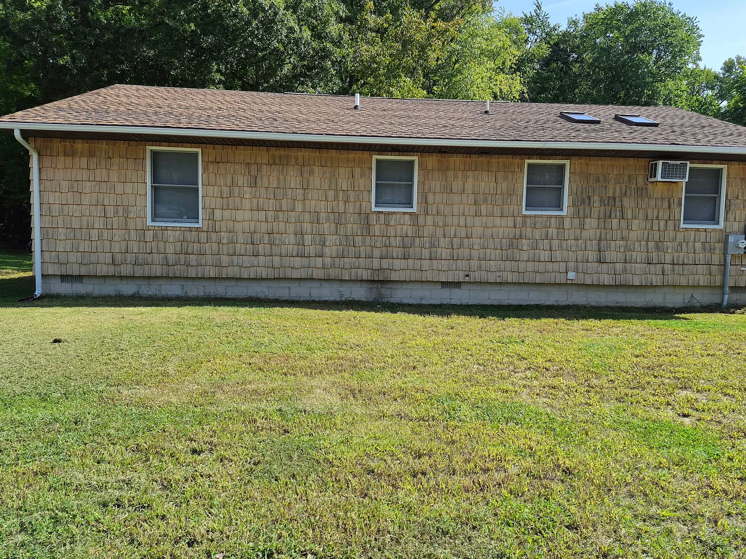 3 bed, 1344 sqft, $1,850 — Photo 2