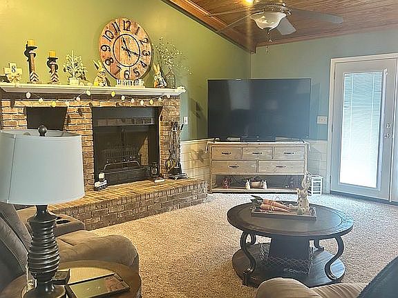 3rd image of 4605 Eastern Hills Ln