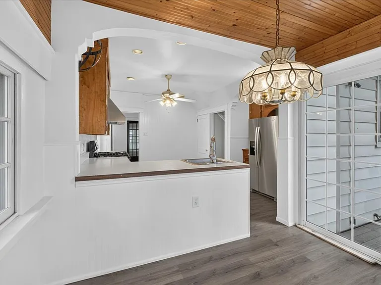 7325 Sutherland Ave — Photo 19