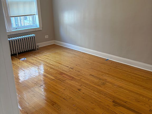2nd image of 2559 Flossmoor Rd APT 101