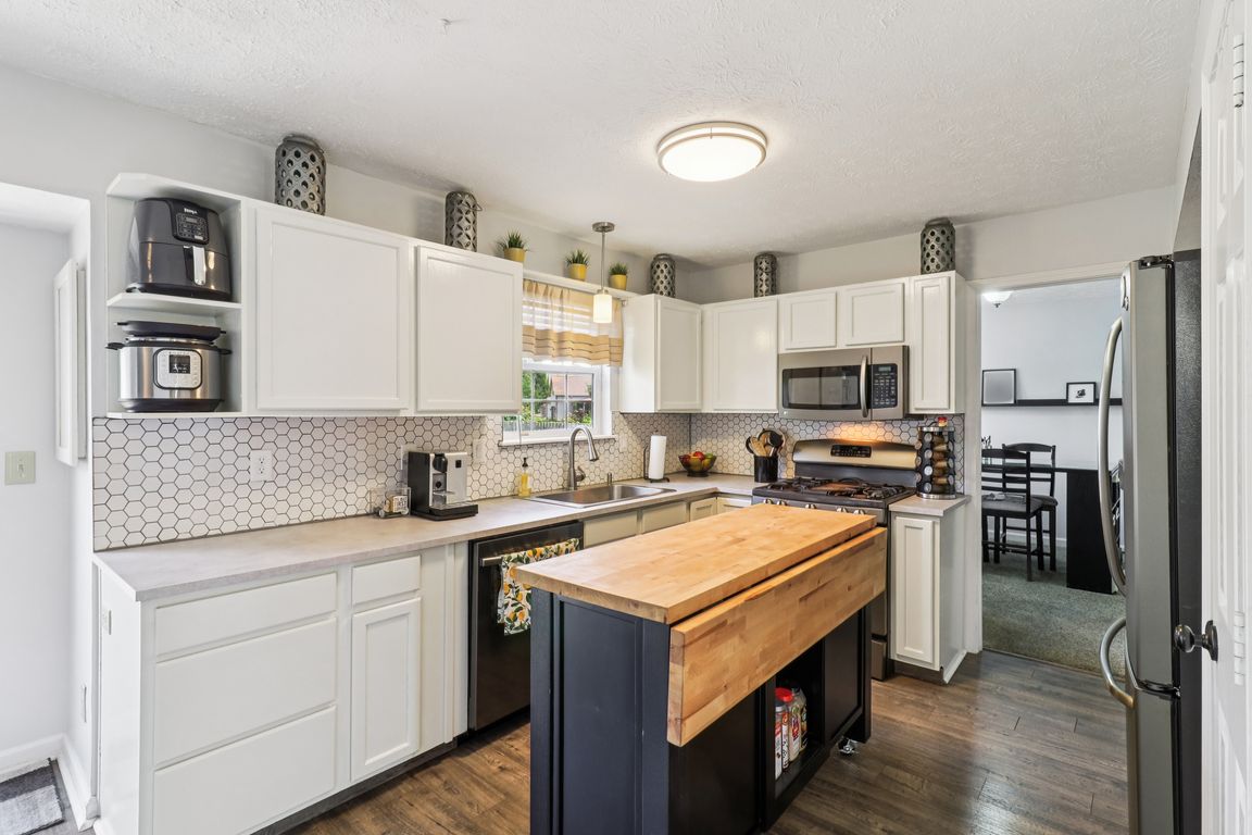 next background image