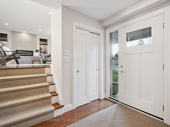 4th image of 238 Slater Cres