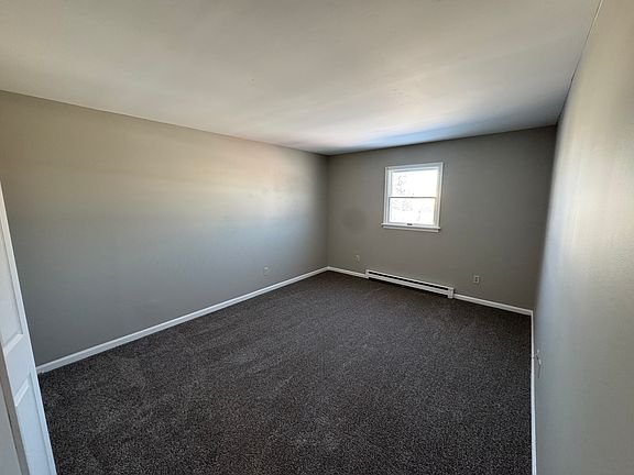 4th image of 103 E Green St